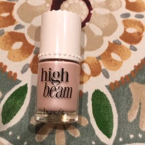 Benefit high beam liquid highlighter